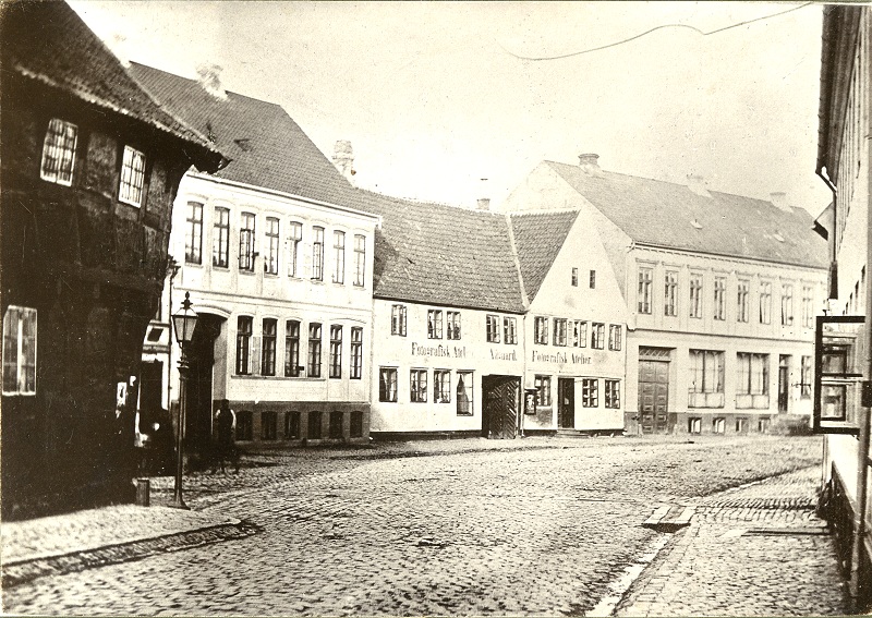 Fil:Rendebanen B2421.jpg
