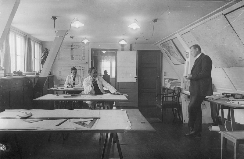 Fil:Ernst Petersen B2129.jpg