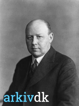 Fil:B80906 - overbeck - 1937.jpg