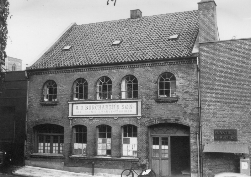 Fil:Burcharts Farve- og Lakfabrik B6045.jpg