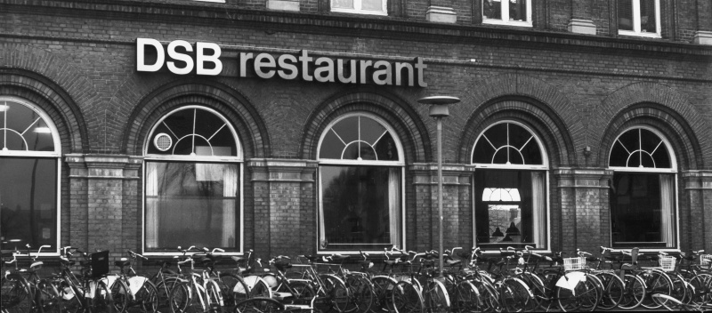 Fil:DSB Restauranten B22238.jpg
