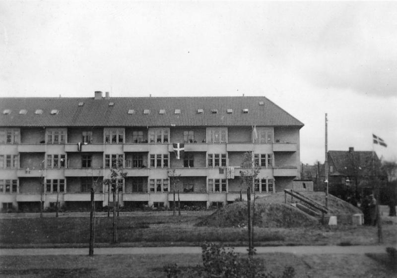 Fil:Domhusparken B37723.jpg