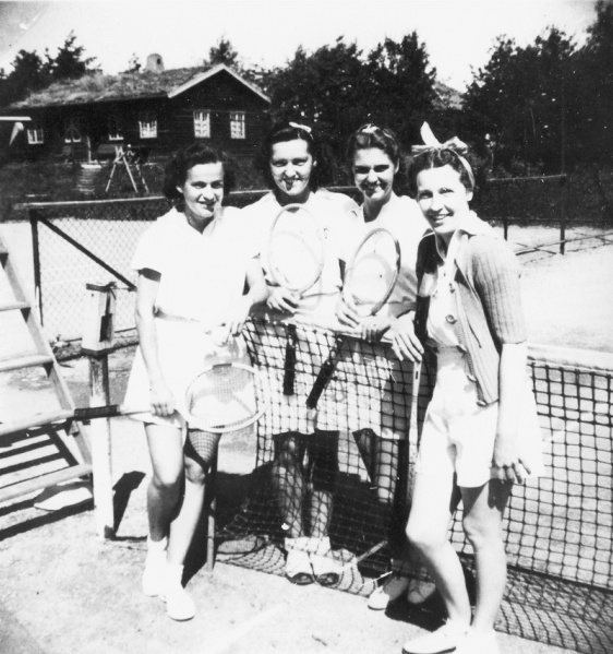 Fil:Kolding Tennisklub B33650.jpg