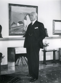 Gustav Lind B3802.jpg