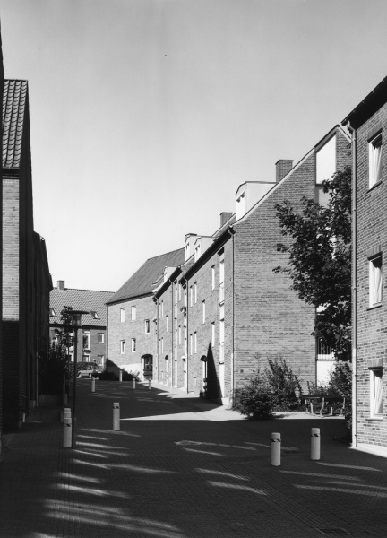 Fil:Konsul Graus Gade B51080.jpg