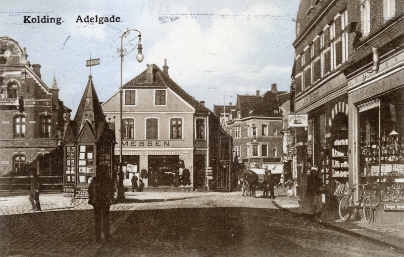 Fil:Adelgade B80858.jpg