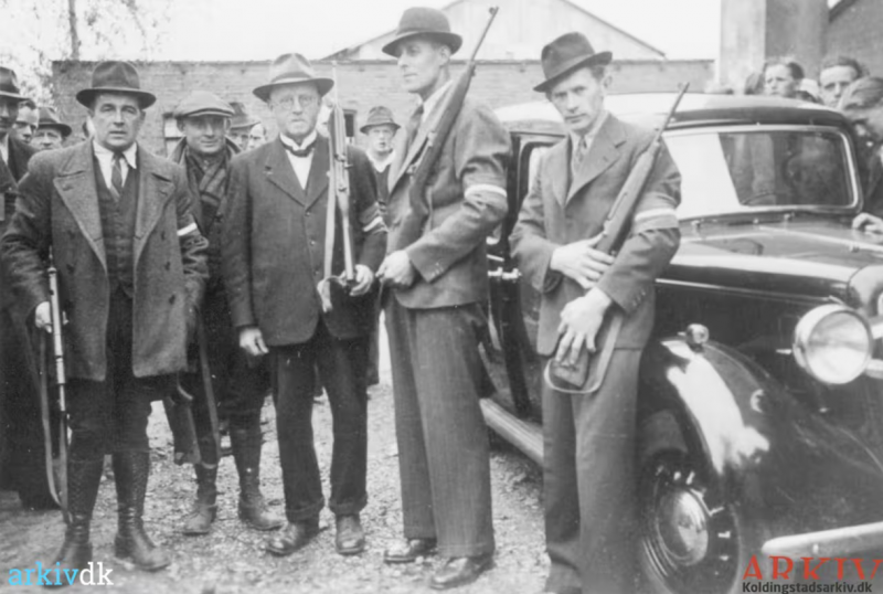 Fil:B31508 - Modstandsgruppen Vonsild.png