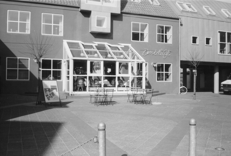 Fil:Den Blå Café B19228.jpg
