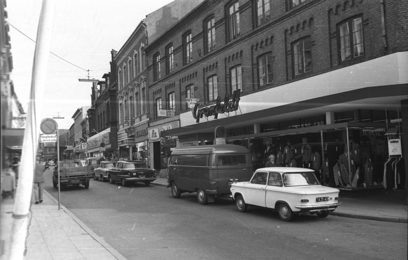 Fil:Helligkorsgade B2524.jpg