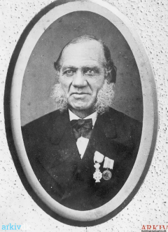 B9765 Havnefoged Christian Lykke ca 1870.png