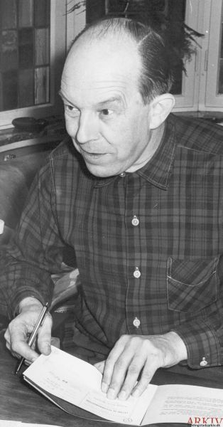 Fil:Harry Mailand B9816.jpg