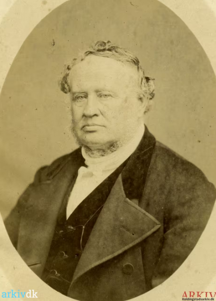 Fil:B150047 Pastor Wesenberg.png
