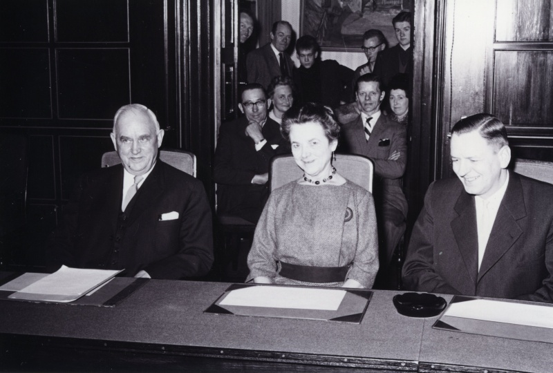 Fil:Elisabeth Eff B34969.jpg