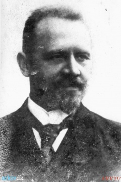 B23090 - Chr Henrichsen - 1896.jpg