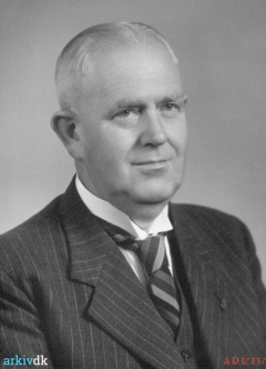 B14730 - Christian A Blom - ca 1920.jpg