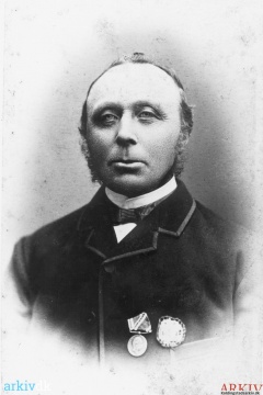B6955 - Hans Jensen Viuff - ca 1890.jpg